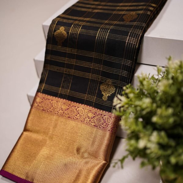 Light Weight Pattu LWP 11